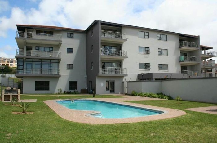 Property #2154319, Apartment pending sale in Hartenbos Central