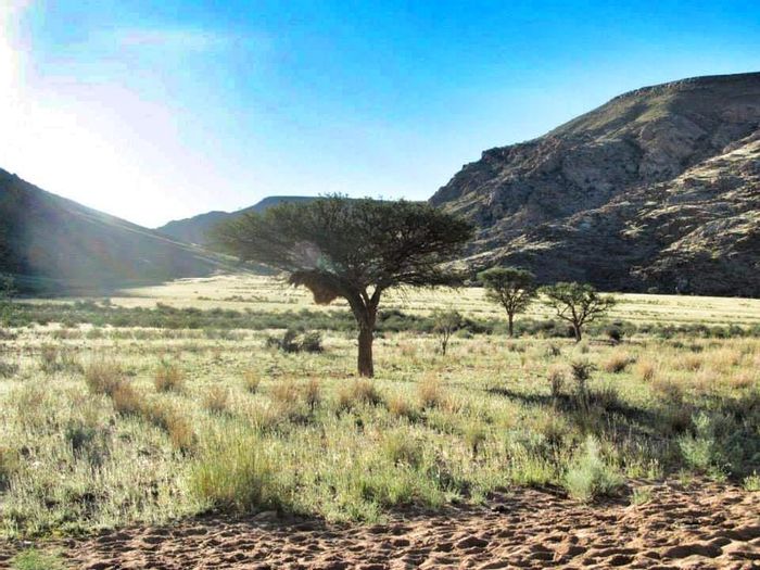 For Sale: Farm in Keetmanshoop Central with multiple dwellings and extensive grazing land.