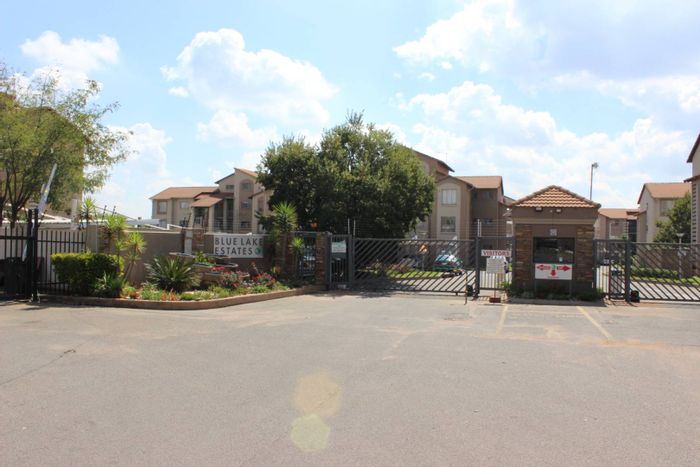 Property #2232322, Apartment pending sale in Kleinfontein