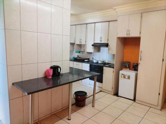 Property #2249065, Apartment for sale in Pretoria Central