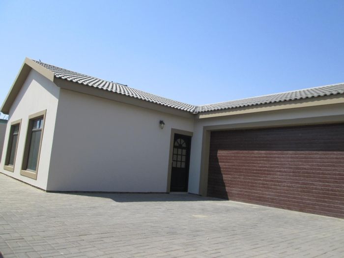 Charming House for Sale in Swakopmund Ext 15 with Indoor Braai and Secure Courtyard!