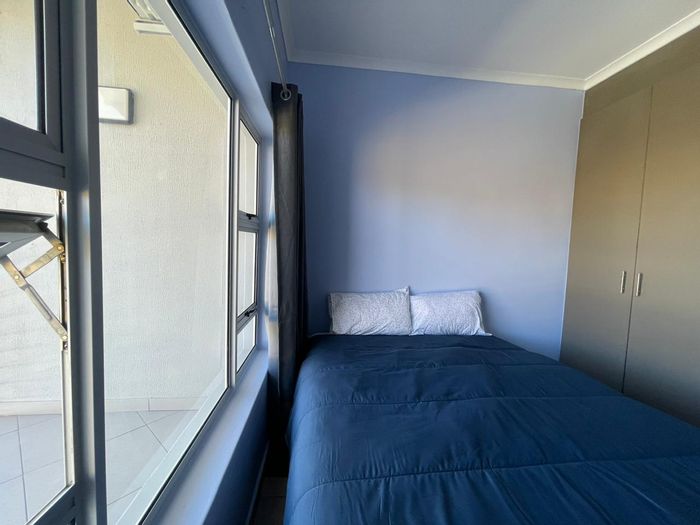 2-bedroom apartment in Klein Windhoek, fully furnished, includes internet and water.
