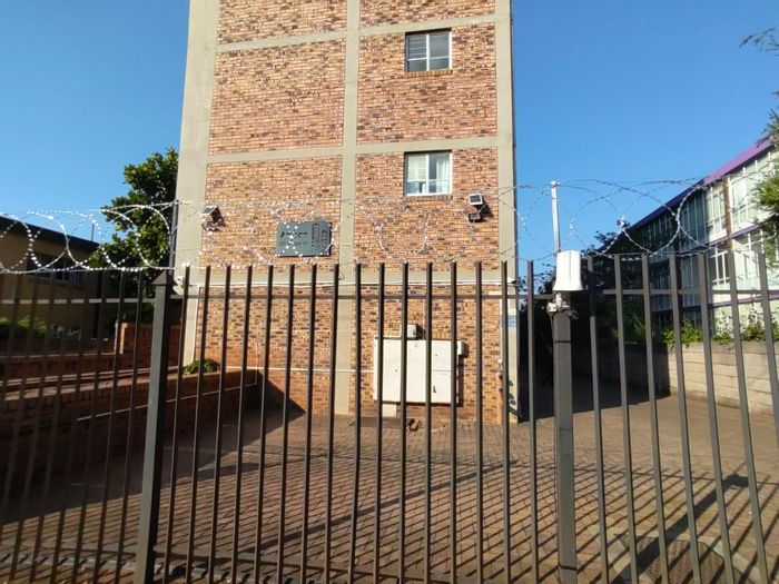 Property #2165149, Apartment for sale in Pretoria North