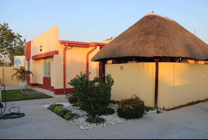 Property #2465633, House For Sale in Ongwediva Central