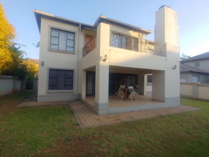 3-bedroom house in Montana with private garden, double garage, and secure estate. To Rent.