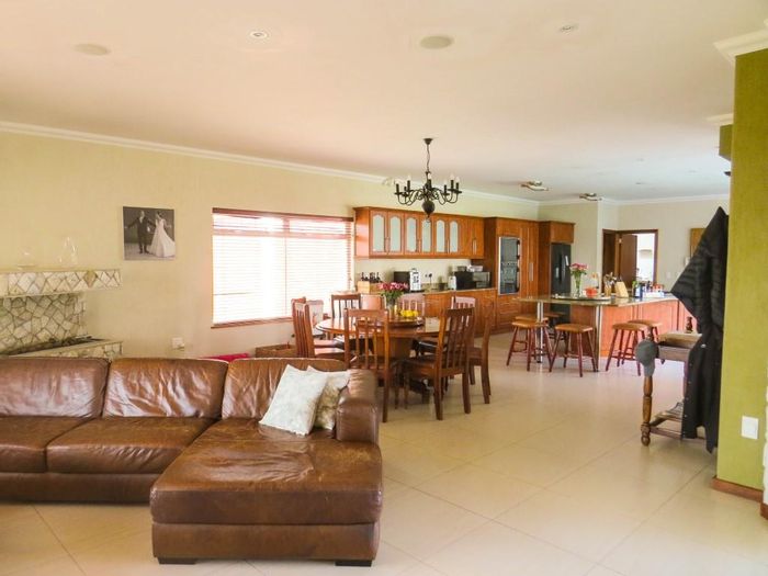 Luxurious House for Sale at Rossmund Golf Resort, Exceptional Features Included