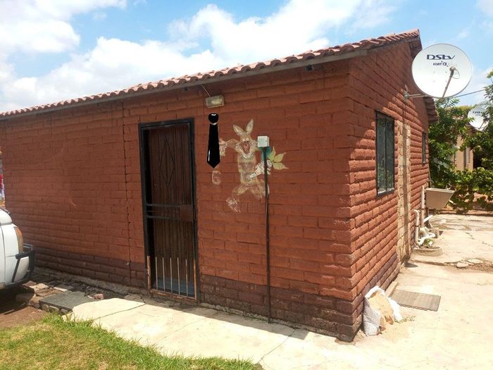 Property #2217067, House for sale in Soshanguve Ext