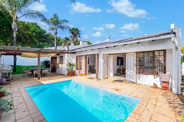 Fourways House For Sale: 4 beds, pool, double garage, staff accommodation.