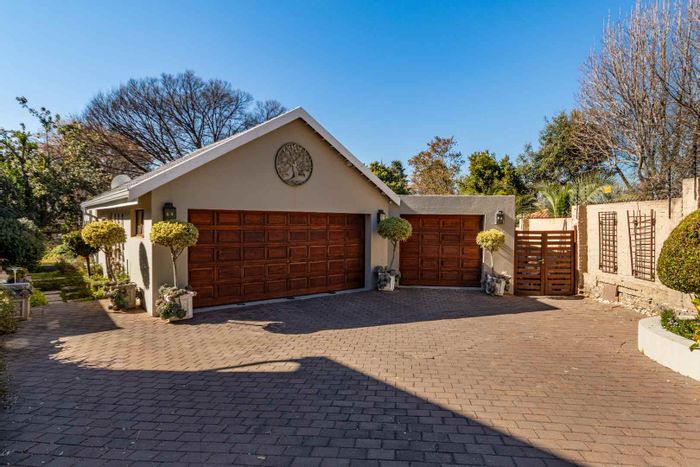 Property #2266792, Cottage rental monthly in Bryanston