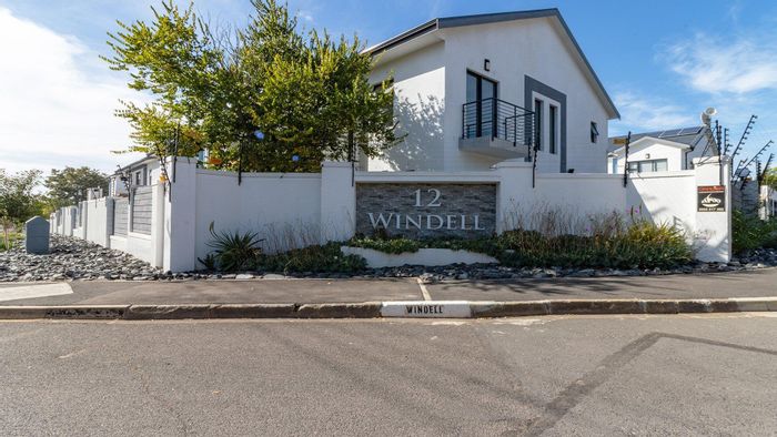 Modern 3-Bedroom Townhouse for Sale in Central Durbanville - Ideal Location!