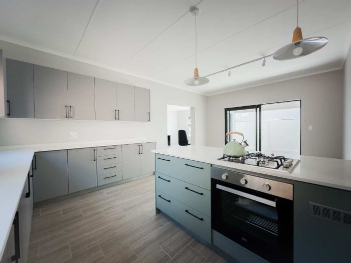 Property #2434347, Townhouse Rental Monthly in Olympus AH