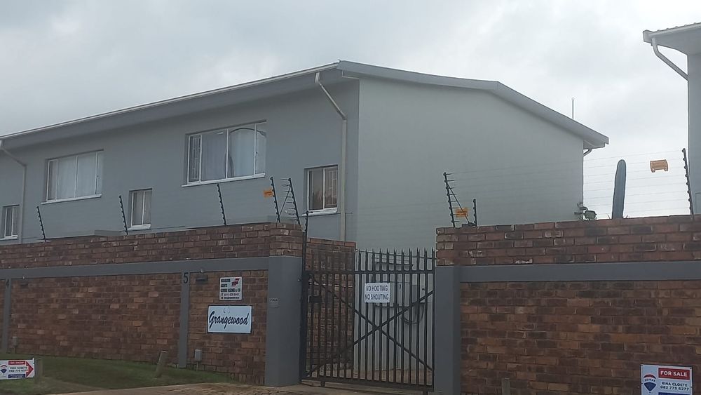 front view - electric fence
