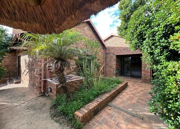 Winchester Hills Residential properties for sale