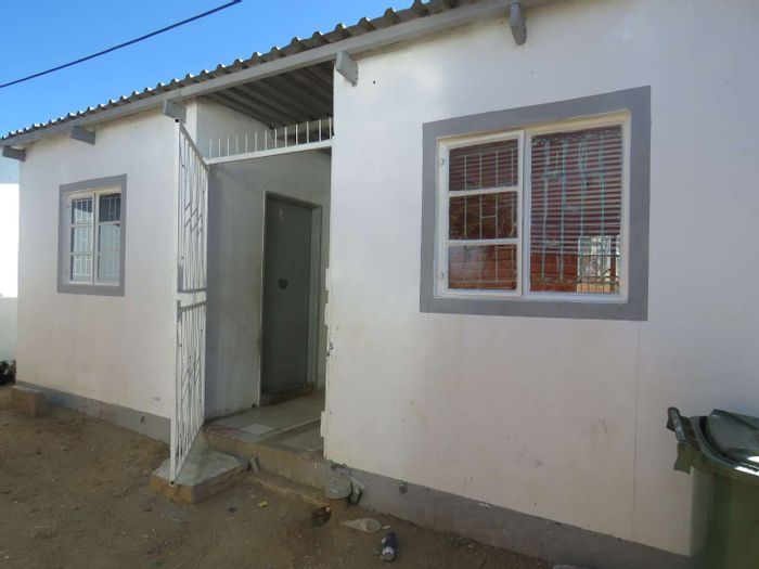 Okuryangava House For Sale: 3-bed, 1-bath, garage, plus 2-bed flat.