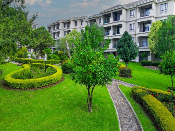 1-Bedroom Apartment For Sale in Noordwyk with balcony, security, and great views.