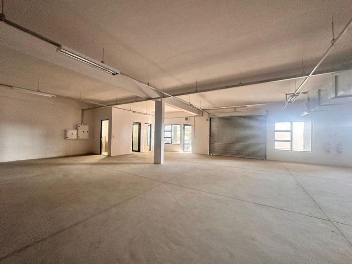 Prime Industrial Warehouse for Rent in Southern Industrial Area – Ideal Location, 344 sqm