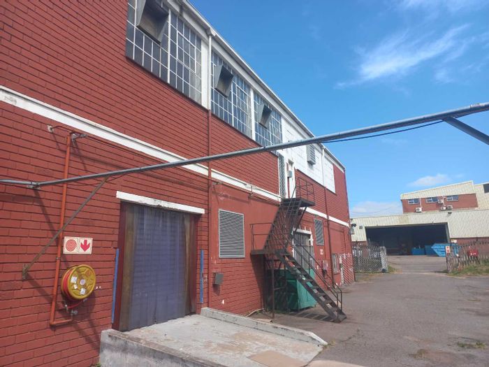 Property #2136893, Industrial rental monthly in New Germany