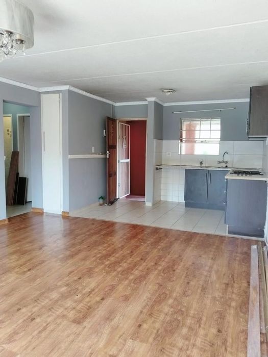 Property #2356425, Apartment Rental Monthly in Weltevreden Park