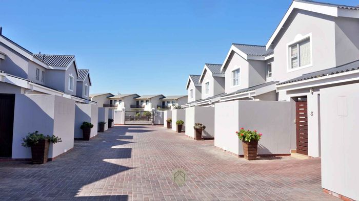 Property #2188858, Townhouse for sale in Walvis Bay Central