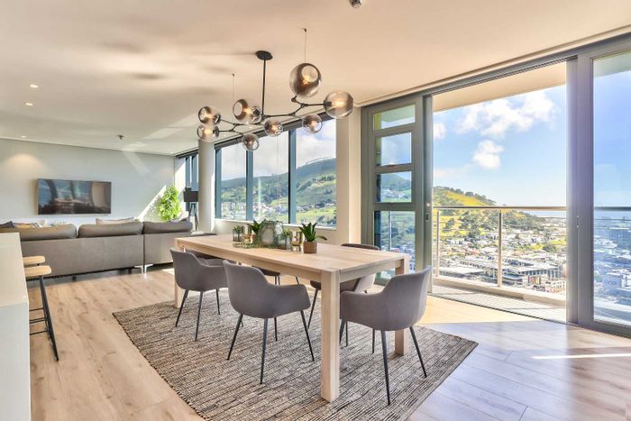 Property #2188083, Penthouse for sale in Cape Town