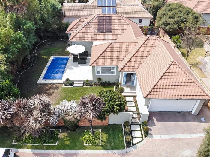 Property #2202947, House rental monthly in Greenstone Hill