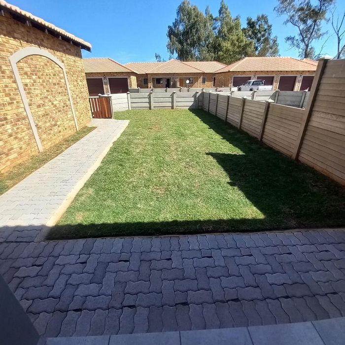 To Rent: 3-Bed, 2-Bath Townhouse in Riversdale with garden and garage.