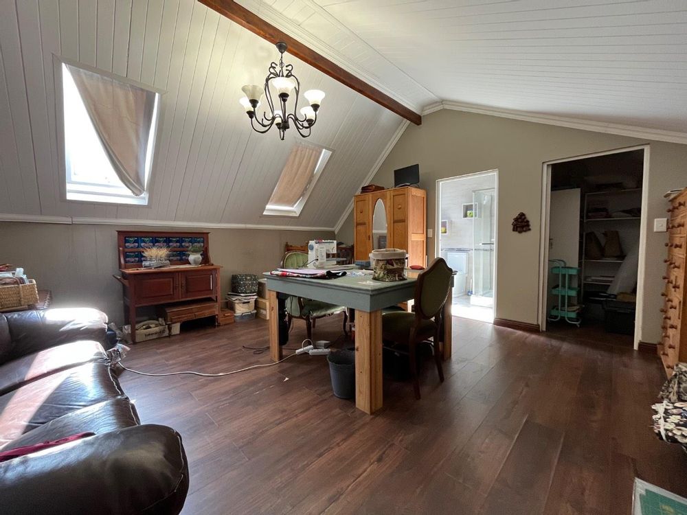 Fourth upstairs bedroom.