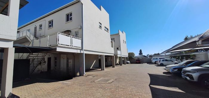 Townhouse For Sale in Mayberry Park: 2 beds, pet-friendly, low levies, garden.