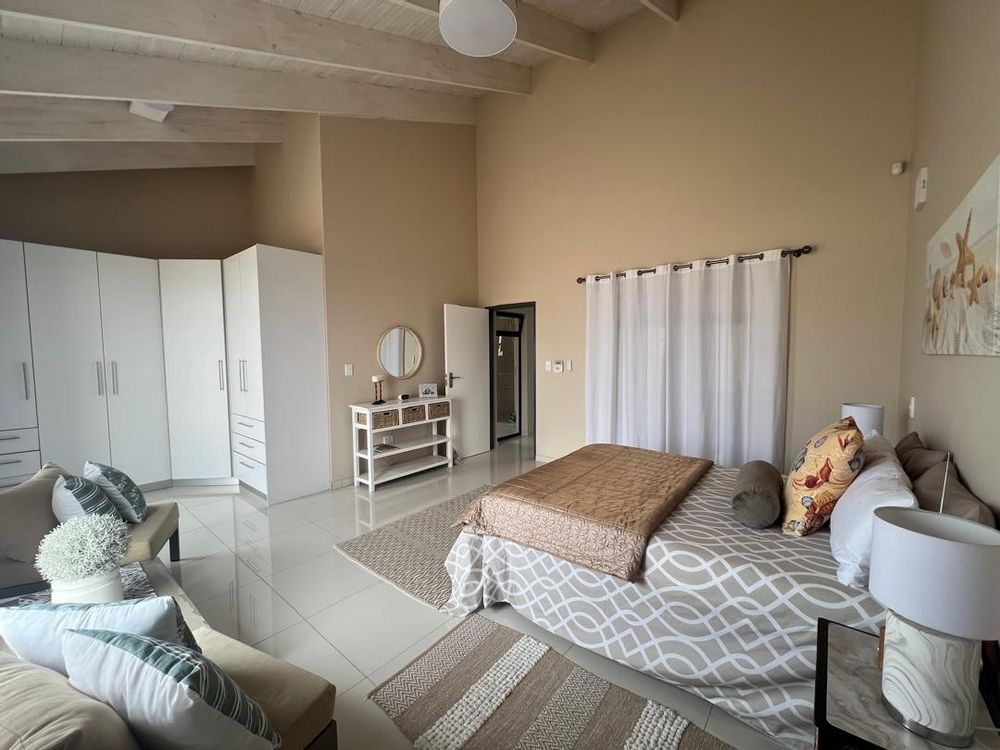 Bedroom 2 with en-suite bathroom and BIC