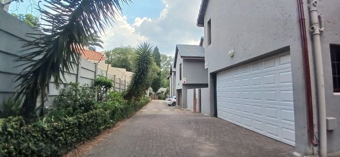 Property #2217122, Apartment for sale in Corlett Gardens