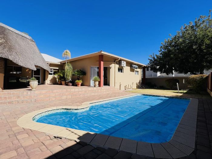 Property #2193507, House pending sale in Klein Windhoek