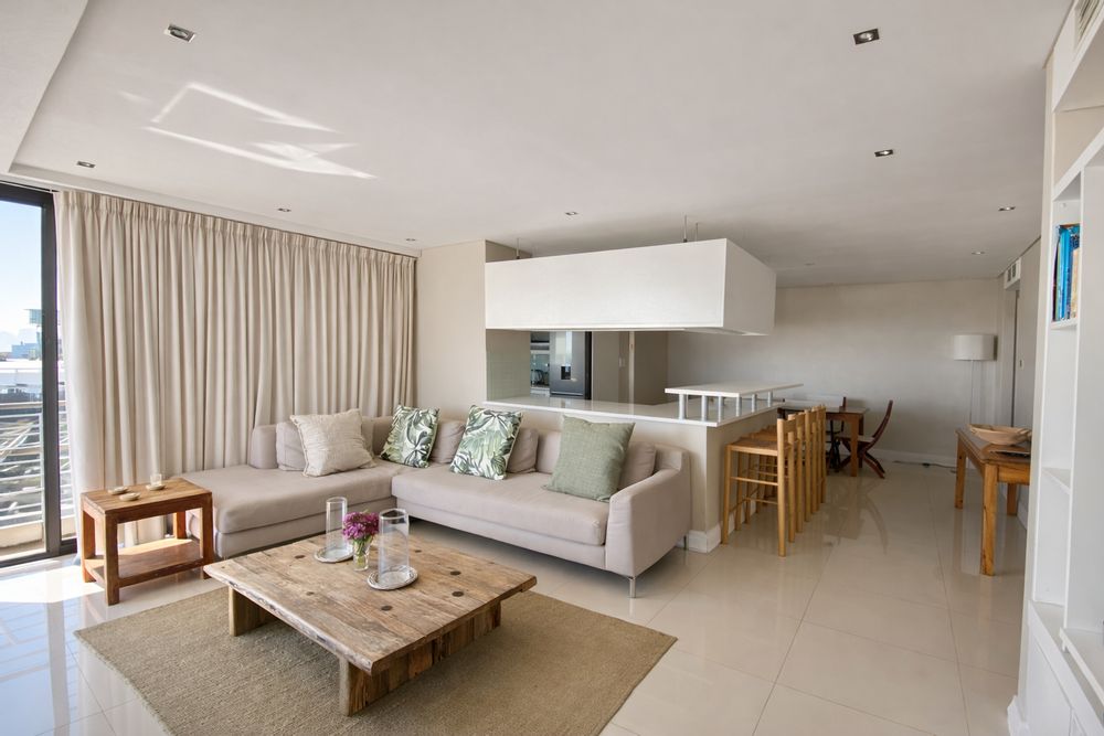 Open plan Lounge and dining area 