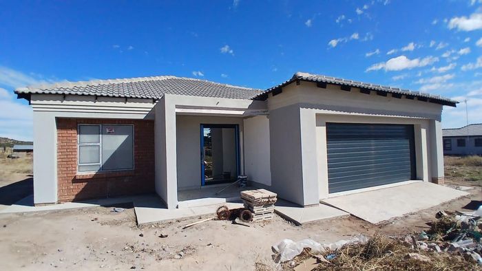 Bendor House For Sale: 3 beds, 2 baths, near Mall of the North.