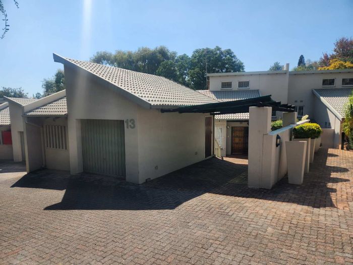 Property #2268286, Cluster rental monthly in Bryanston