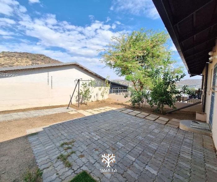 Ludwigsdorf House For Sale: 4 bedrooms, large erf, entertainment area, scenic views.