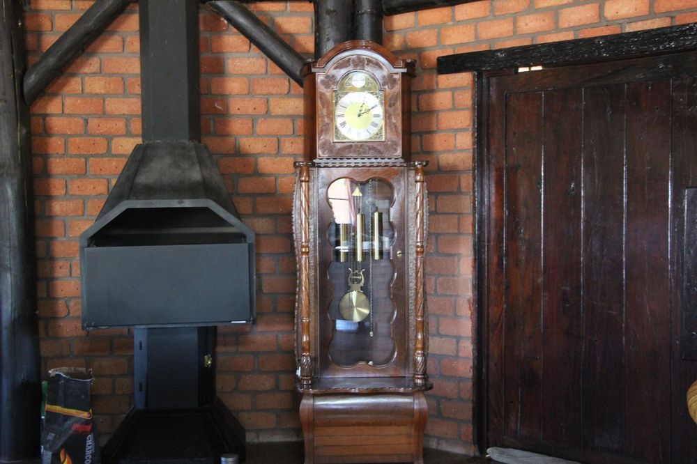 Lounge with indoor fireplace