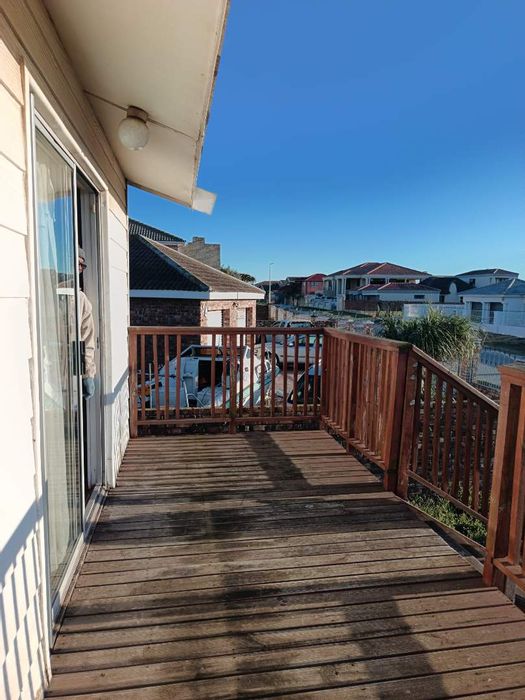 Bluewater Bay House For Sale: 2 Bedrooms, 1 Bathroom, Renovation Potential, Spacious Lot.