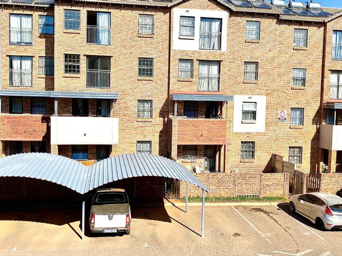Montana Apartment For Sale: 2 Bedrooms, Pool, Playground, Gym, Kiosk Access.