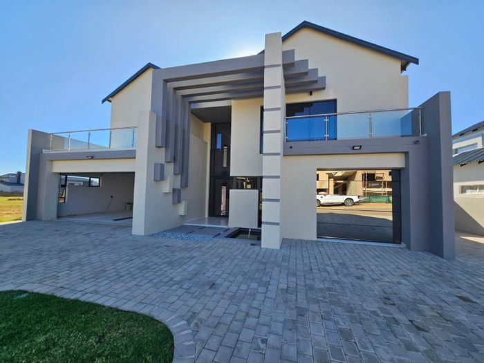 Property #2055400, House for sale in Six Fountains Residential Estate