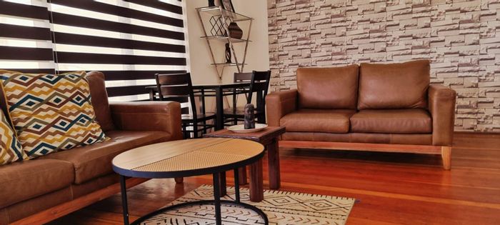 For Sale: Windhoek West House with guesthouse potential, 3 beds, 2 flats.