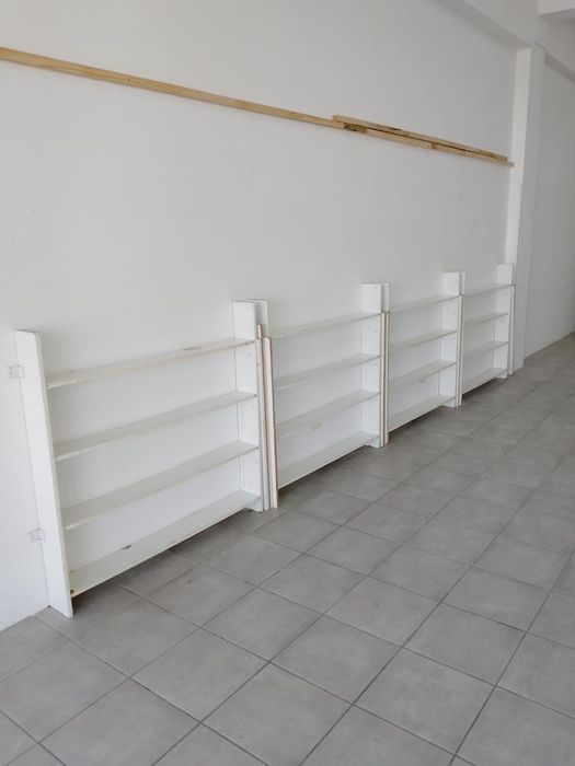 Mixed Use Unit To Rent in Sydenham, 82 m², near public transport.