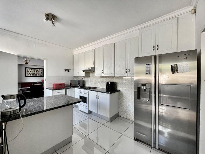 Parkmore House For Sale: 3 beds, 2 baths, large garden, double garage.