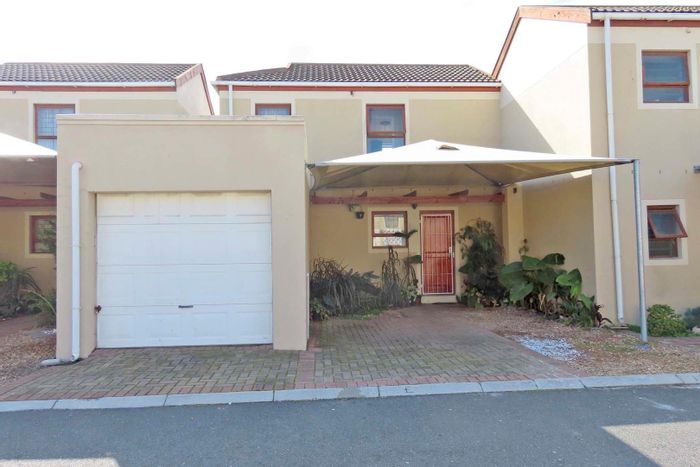 Property #2209384, Townhouse for sale in Parklands