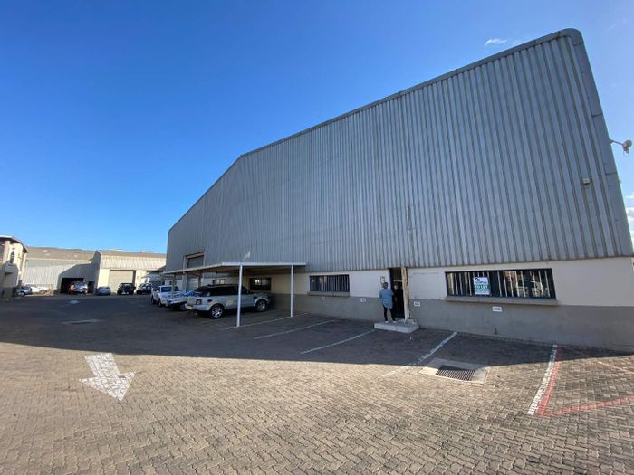 Prime Industrial Unit in Shakas Head Central - To Rent, Ideal for Logistics!