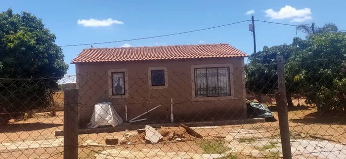 Property #2207300, House for sale in Soshanguve Ext