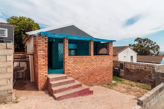 House For Sale in Gelvandale: Two bedrooms, open plan living, and serene views.