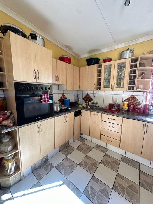 Property #2402813, House For Sale in Katutura