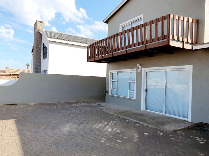 Property #2142354, House for sale in Henties Bay