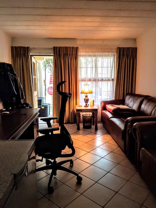 Property #2154981, Apartment rental monthly in Robindale
