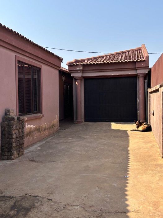 Property #2286973, House Pending Sale in Mamelodi East